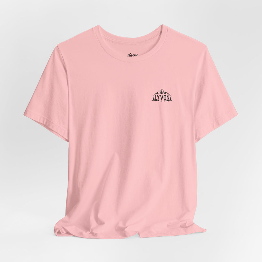 LYVON Outdoor Deer Tee — T-Shirt Graphique Montagne