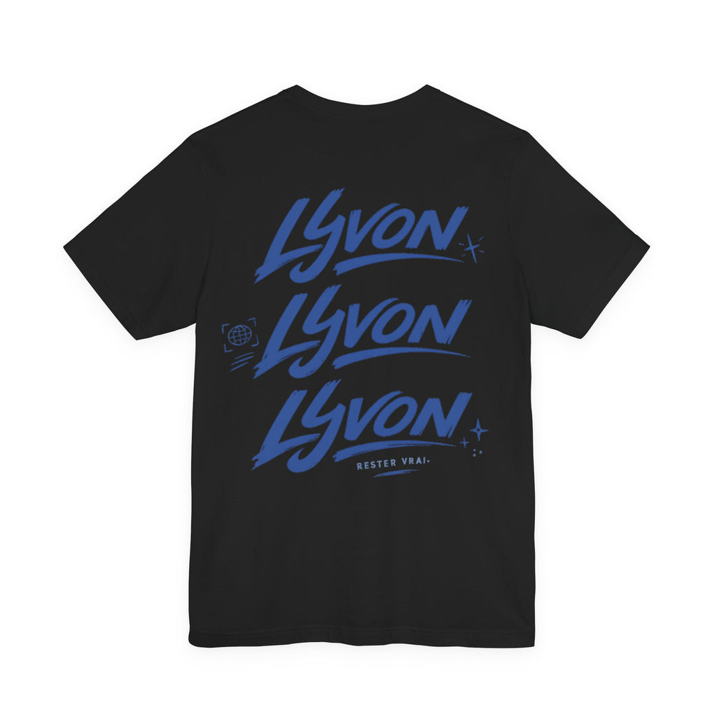 LYVON Script Logo Tee — T-Shirt Graphique Skate Rétro