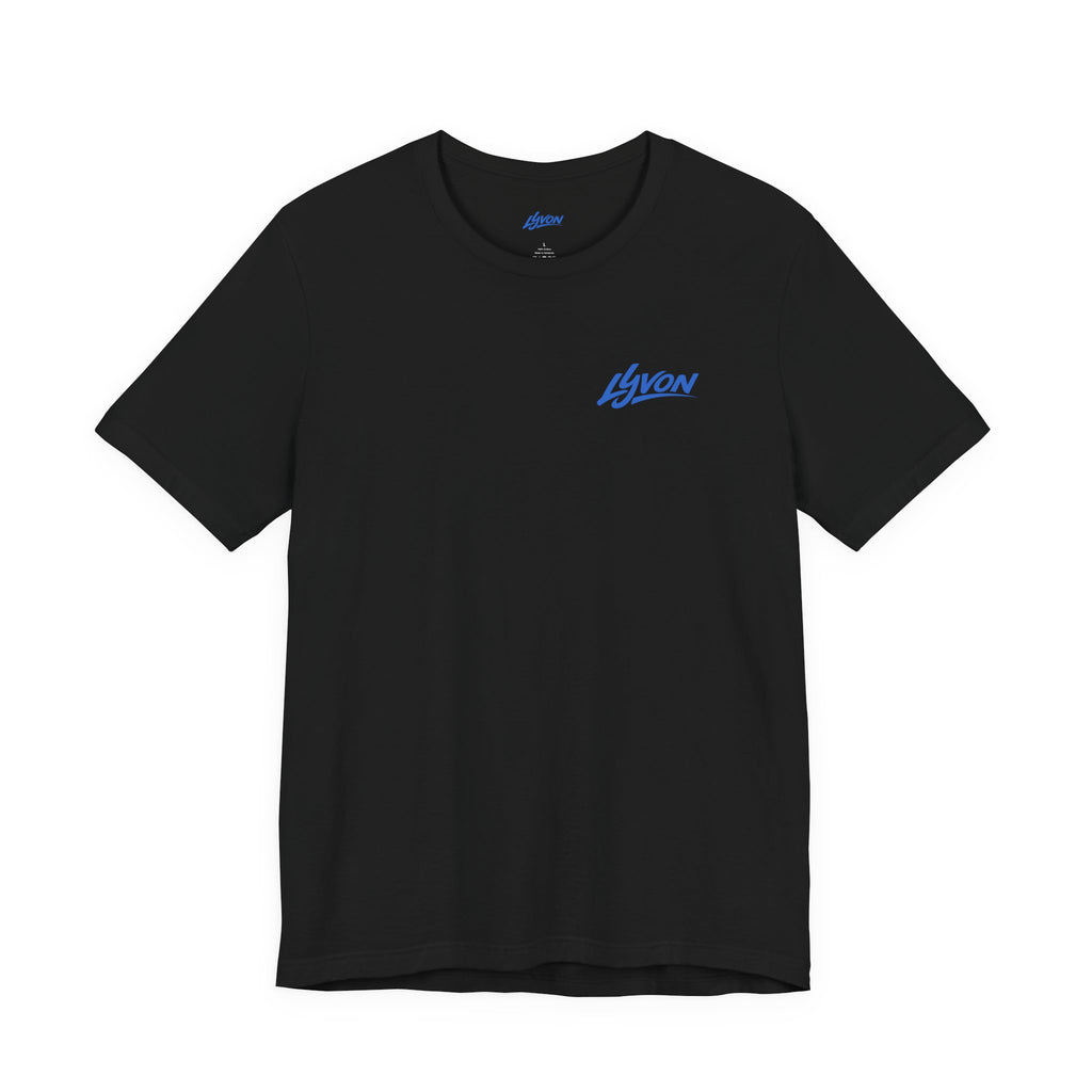 LYVON Script Logo Tee — T-Shirt Graphique Skate Rétro