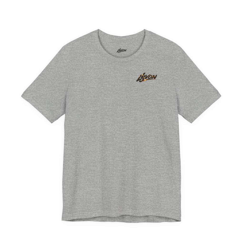 LYVON 'Born to Stand Out' — T-Shirt Graphique Signature