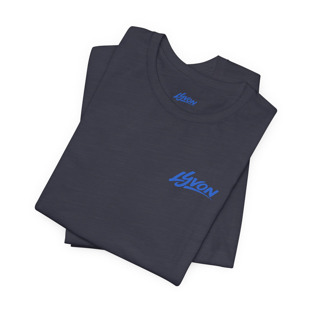 LYVON Script Logo Tee — T-Shirt Graphique Skate Rétro