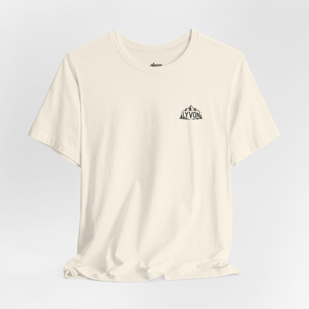 LYVON Outdoor Deer Tee — T-Shirt Graphique Montagne
