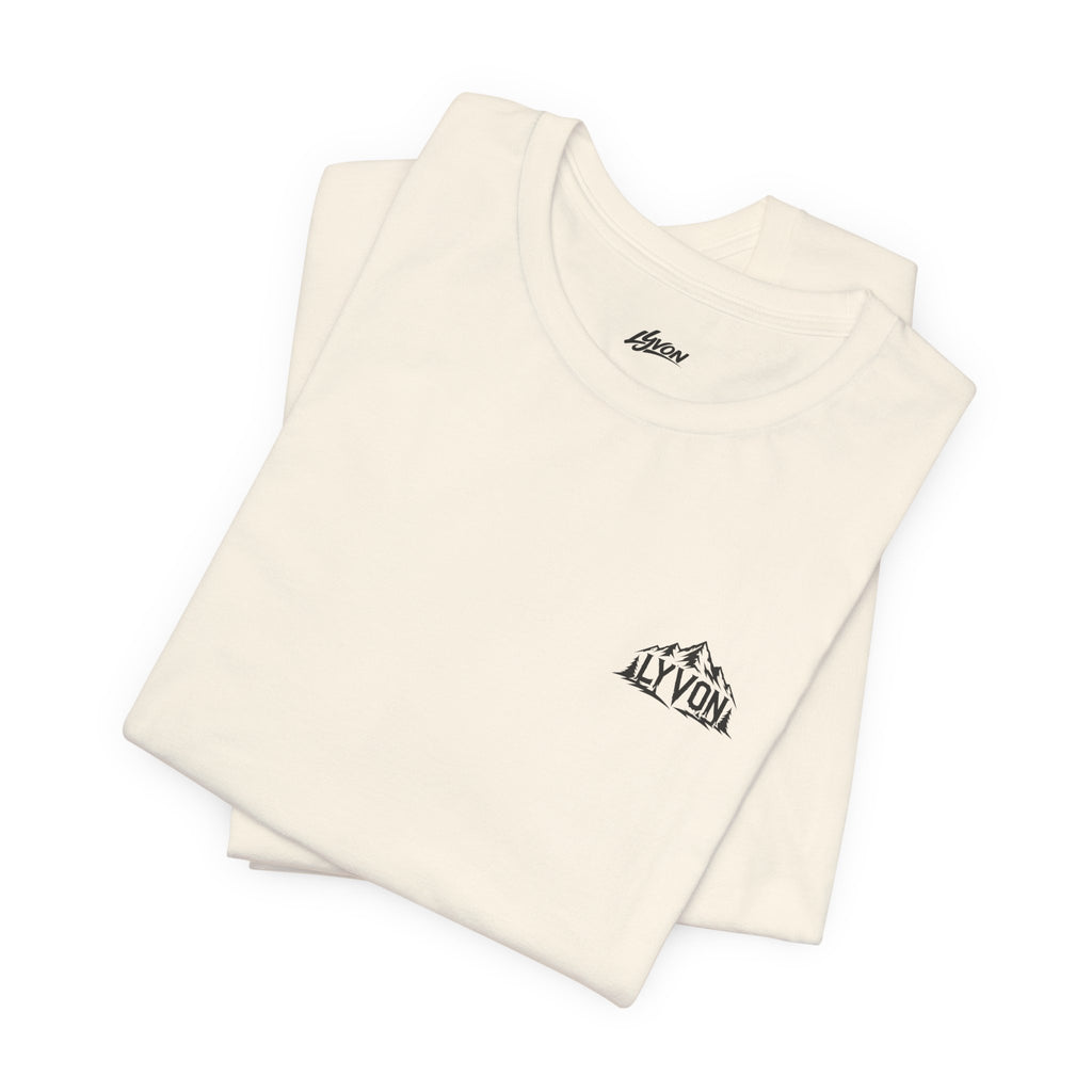 LYVON Outdoor Deer Tee — T-Shirt Graphique Montagne